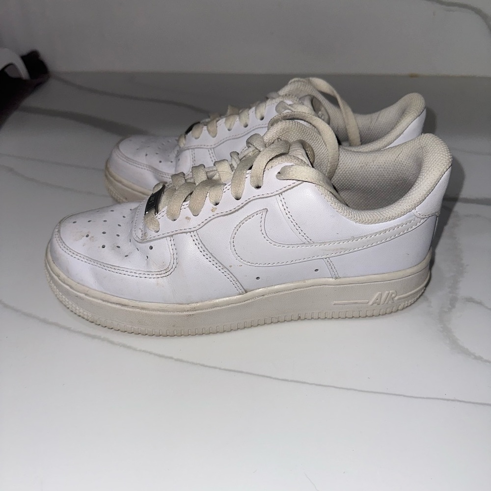 Nike Cream Air Force 1 Sneakers